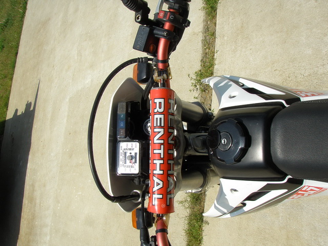 Купить мотоцикл Honda XR400 Motard 2005 фото 20